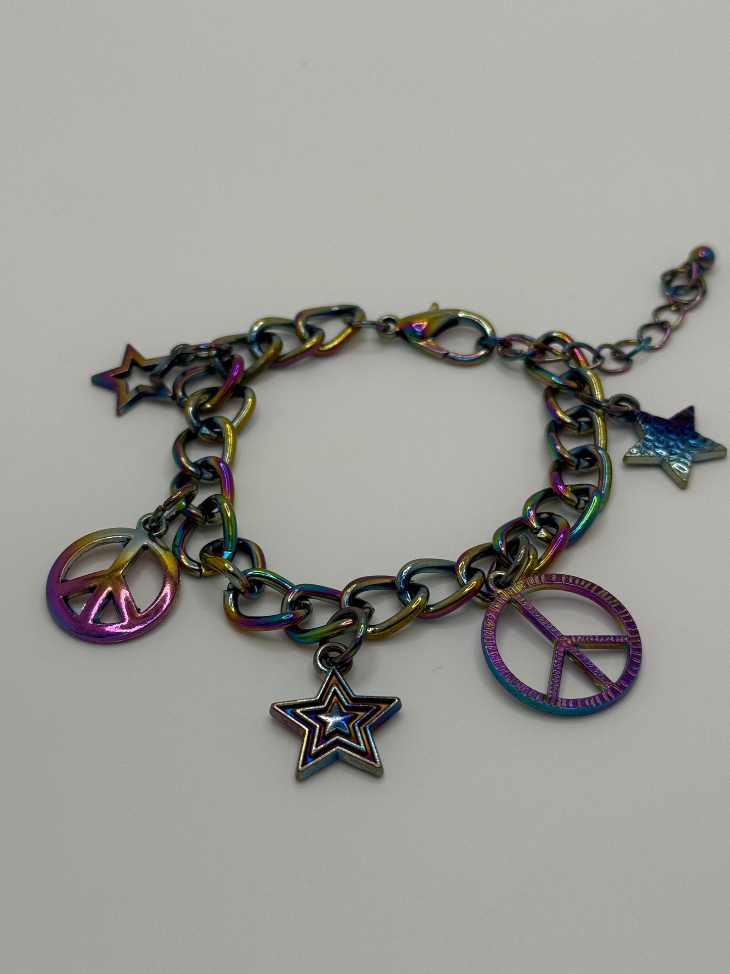 Charm Clip Bracelet-Peace Out
